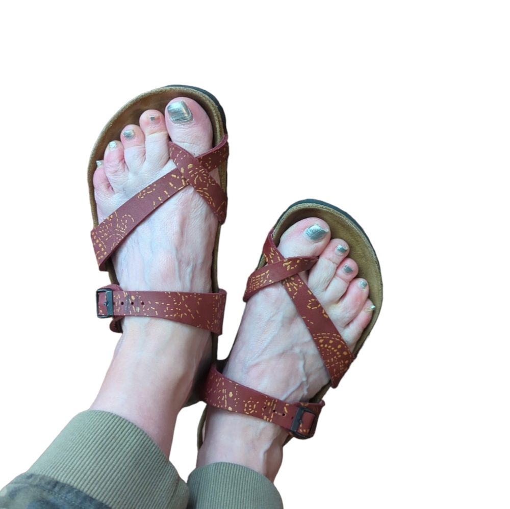 Papillon by Birkenstock big toe brown patterned boho cork sandal. Sz 39. 8.5
